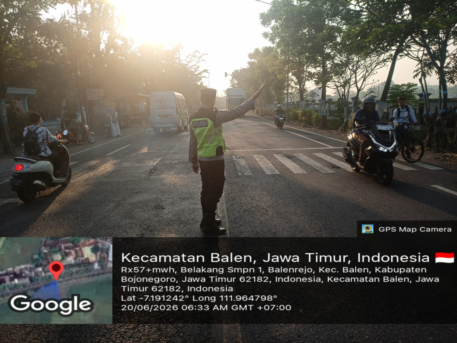 Polsek Balen laksanakan giat sapa pagi di penggal jalan