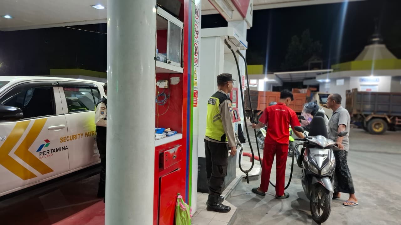 Patroli dialogis sapa Siang Polsek Gayam antisipasi gangguan Kamtibmas