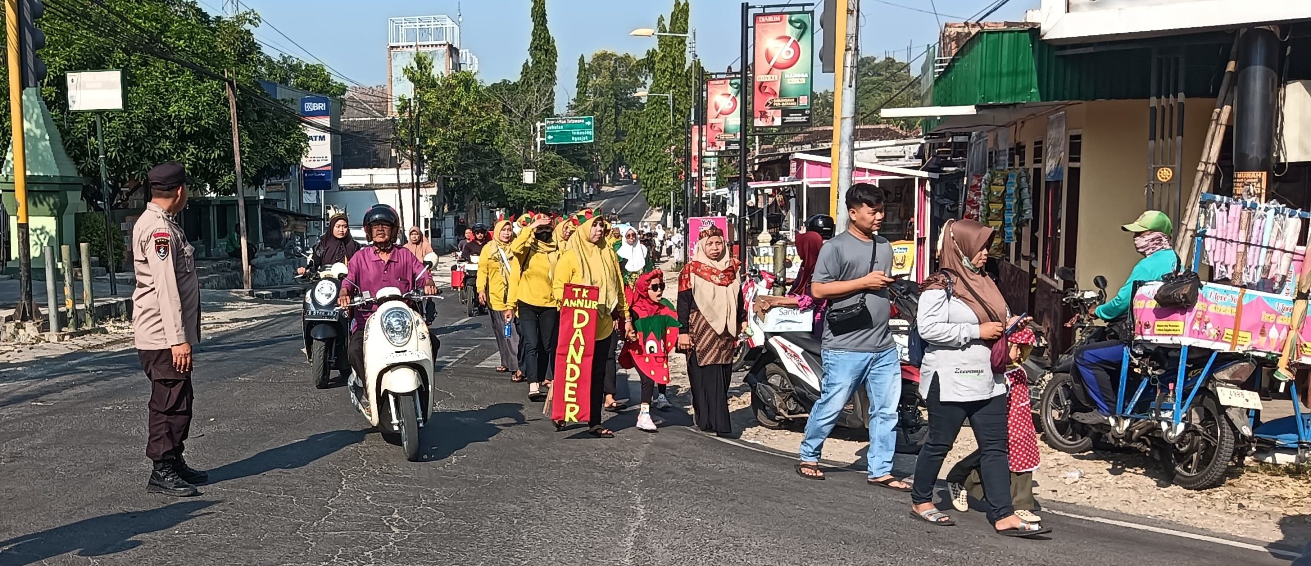 Polsek Dander Amankan Pawai Ta’aruf TK & MI An Nur, Sambut Tahun Baru Islam 1 Muharram 1448 H