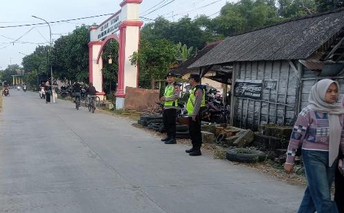 Piket jaga polsek Sukosewu laksanakan sapa pagi