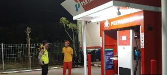 Anggota Polsek Sukosewu laksanakan Patroli Malam