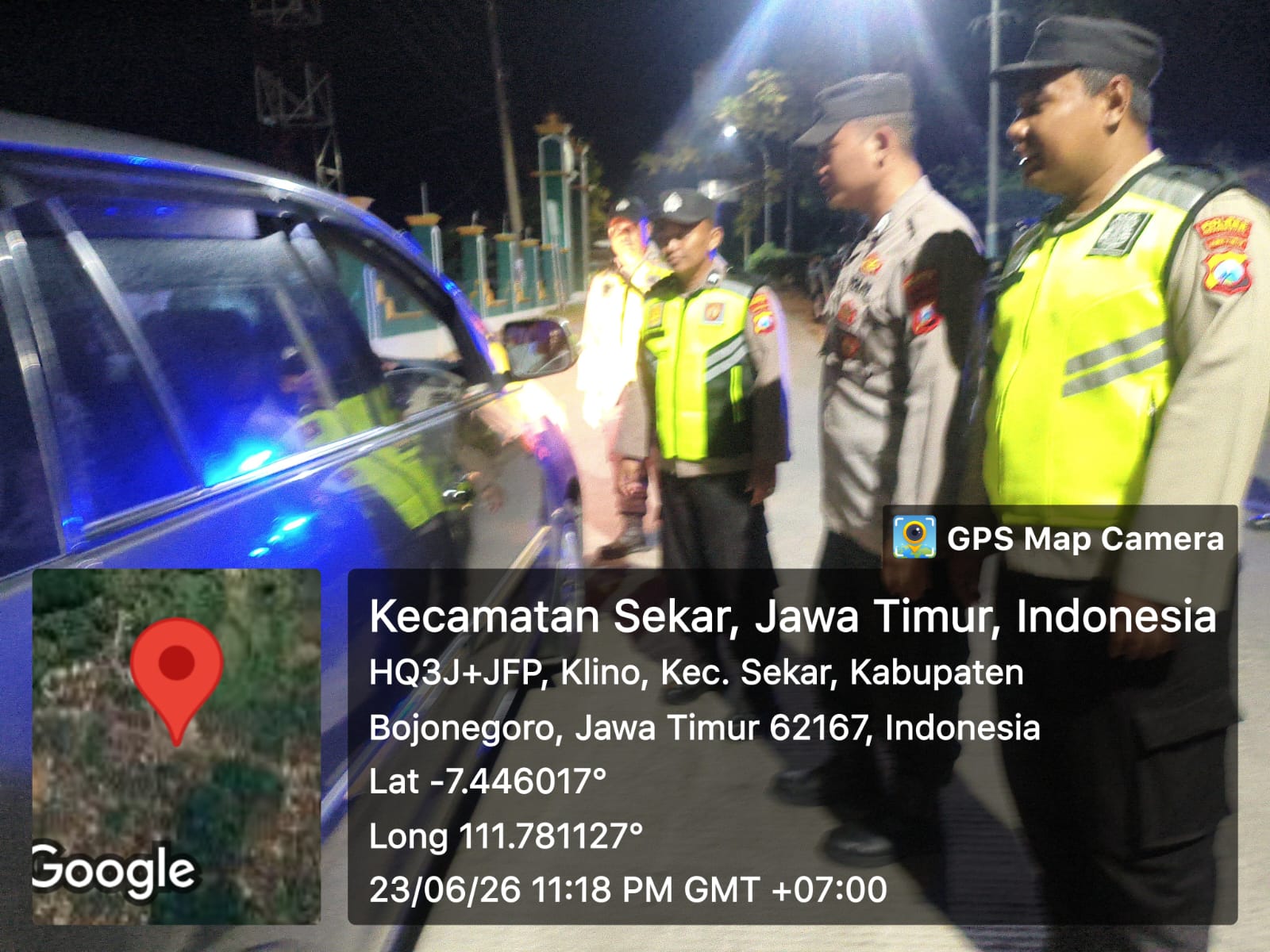 Polsek Sekar Lakukan Penyekatan Di Perbatasan Bojonegoro - Madiun