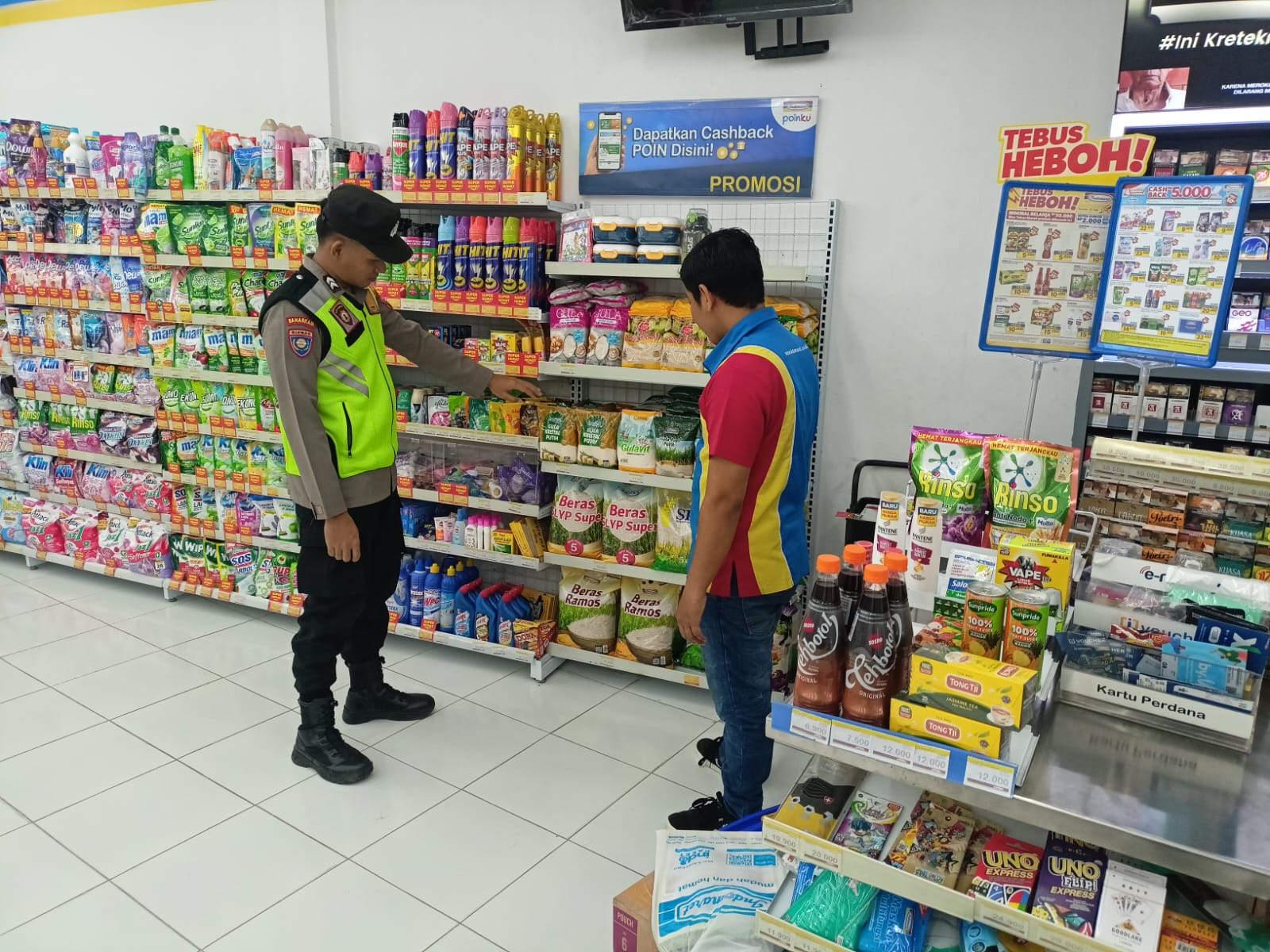 Polsek Margomulyo Giat Patroli Dialogis dan Memberikan Himbauan Kamtibmas