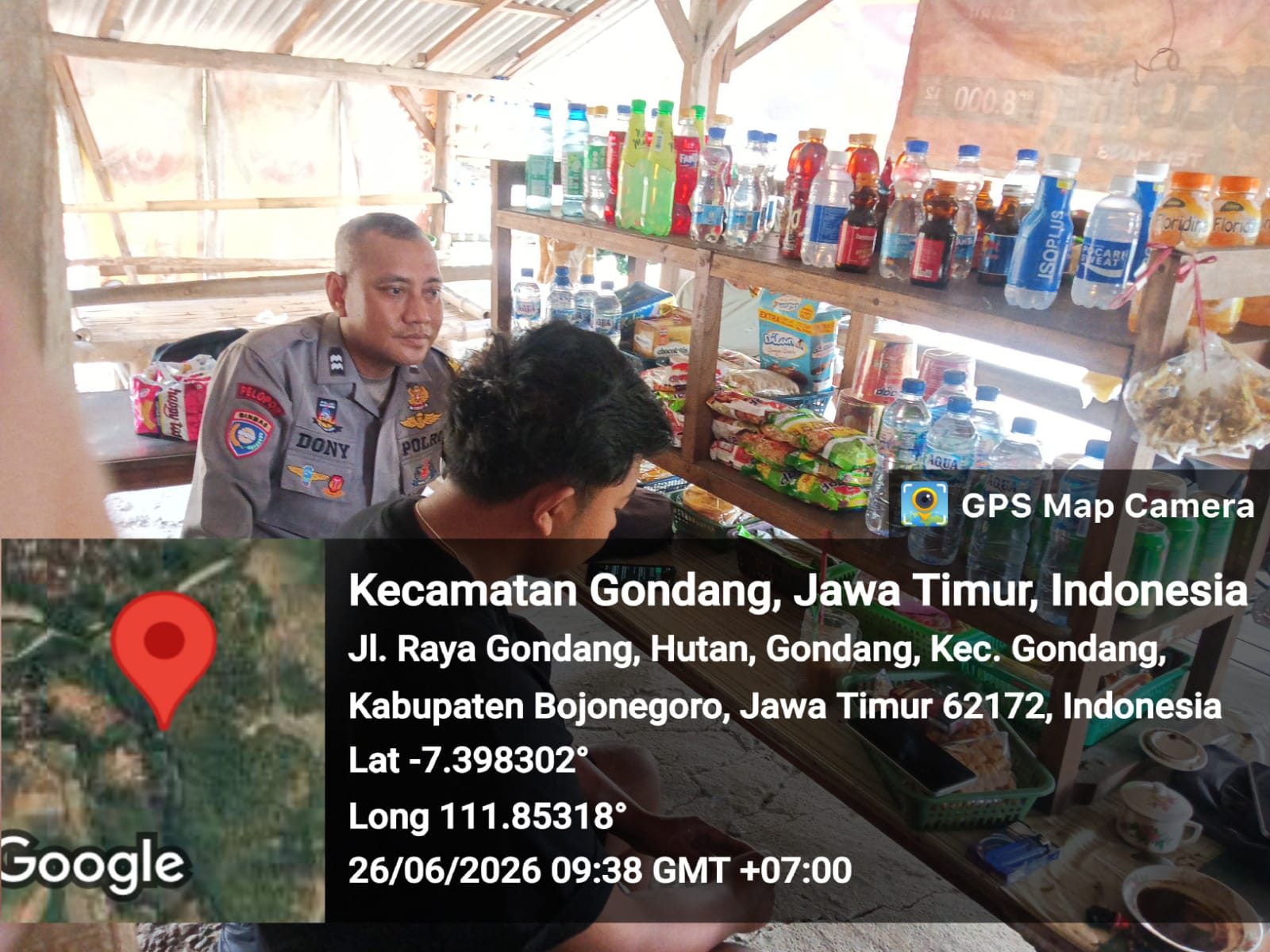 Anggota Polsek Gondang Giat patroli Dialogis dengan warga Desa