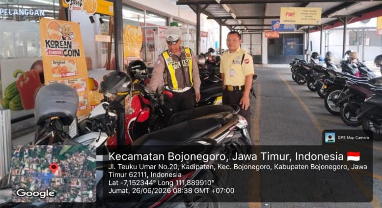 Polsek Bojonegoro Kota Intensifkan Patroli Dialogis, Sampaikan Imbauan Kamtibmas kepada Masyarakat