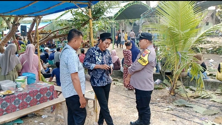 Bhabinkamtibmas Laksanakan Pengamanan Sedekah Bumi