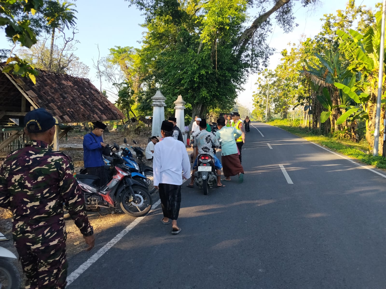 Polsek Tambakrejo laksanakan pengaturan Pagi