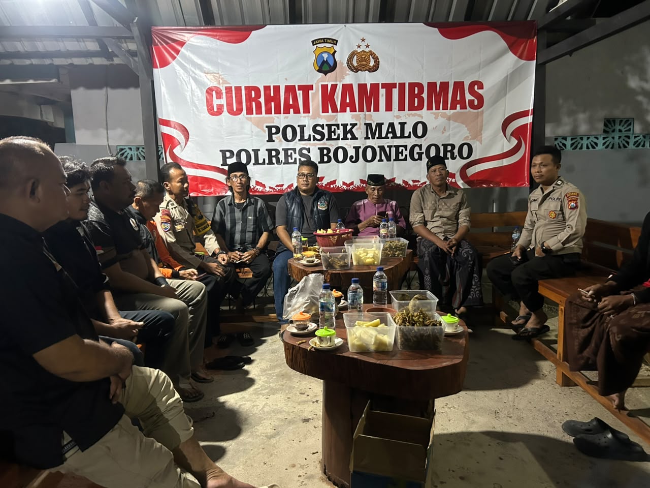 Polsek Malo Melaksanakan Silaturahmi Dan Cangkrukan Bersama Dengan Anggota BKP Kec. Malo