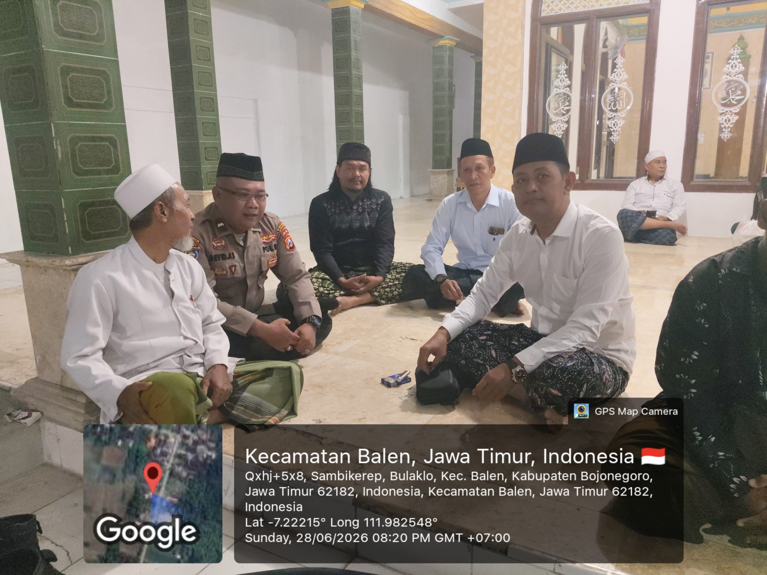Bhabinkamtibmas dan Babinsa amankan giat Gebyar Sholawat