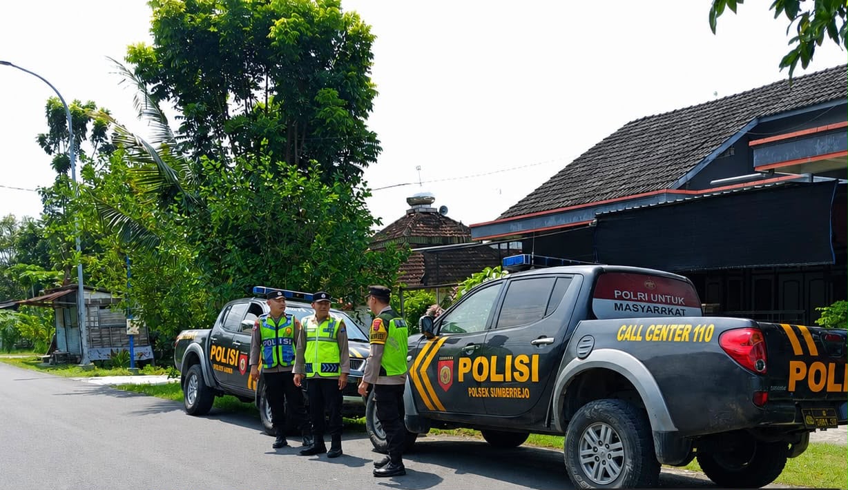 Antisipasi Kriminalitas, Polsek Sumberrejo Gelar Patroli Bersinggungan Dengan Polsek Kanor