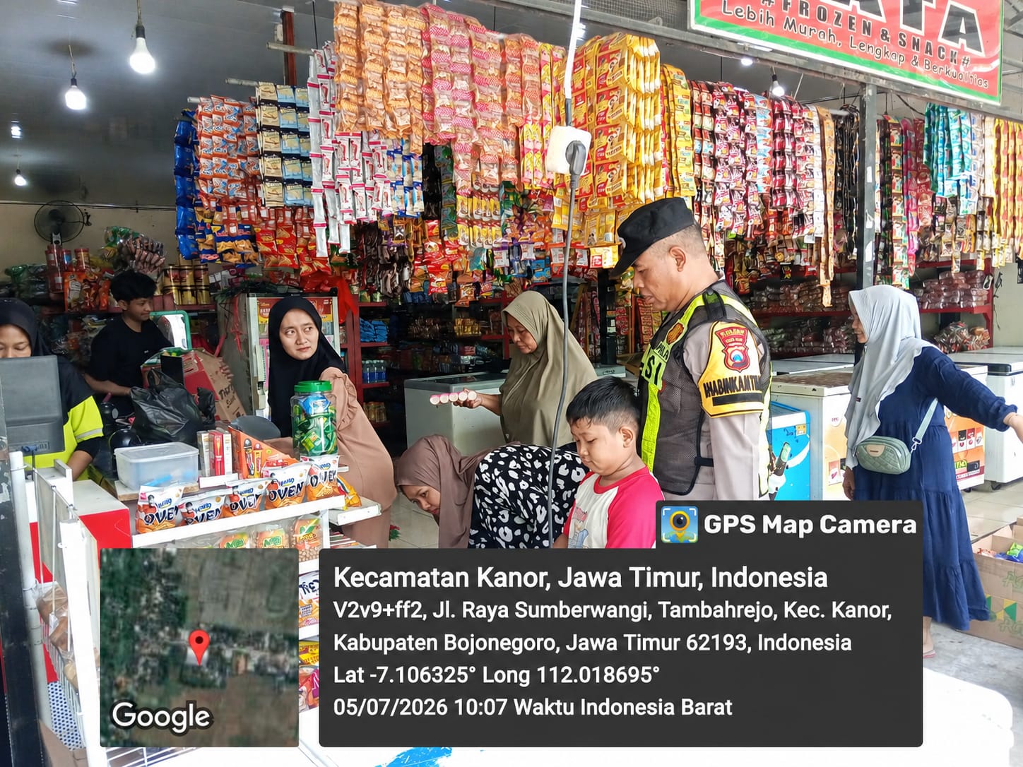 Polsek Kanor Tingkatkan Patroli Di Pertokoan Sambil Berikan Himbauan