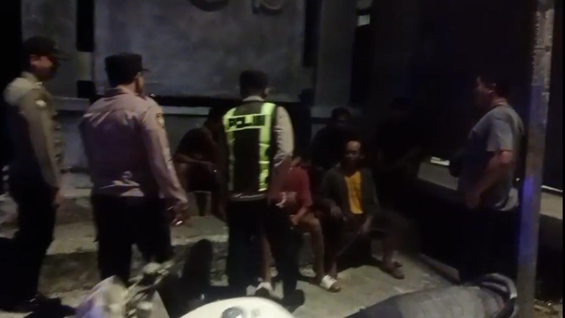 Patroli Dialogis, Ajak Warga Peduli Kamtibmas
