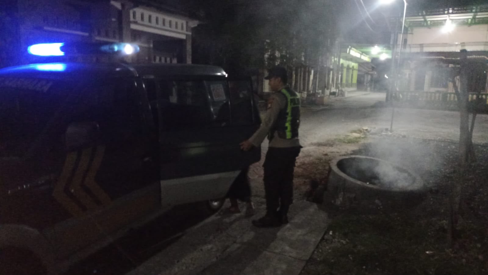RESPON CEPAT POLSEK SUMBERREJO TINDAK LANJUTI LAPORAN CALL CENTER 110, BANTU ANTARKAN WARGA TERLANTAR PULANG KE RUMAH