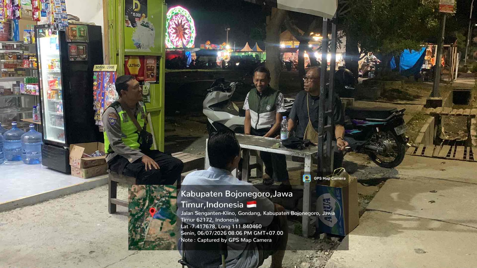 Anggota Polsek Gondang Giat patroli Dialogis dengan warga Desa