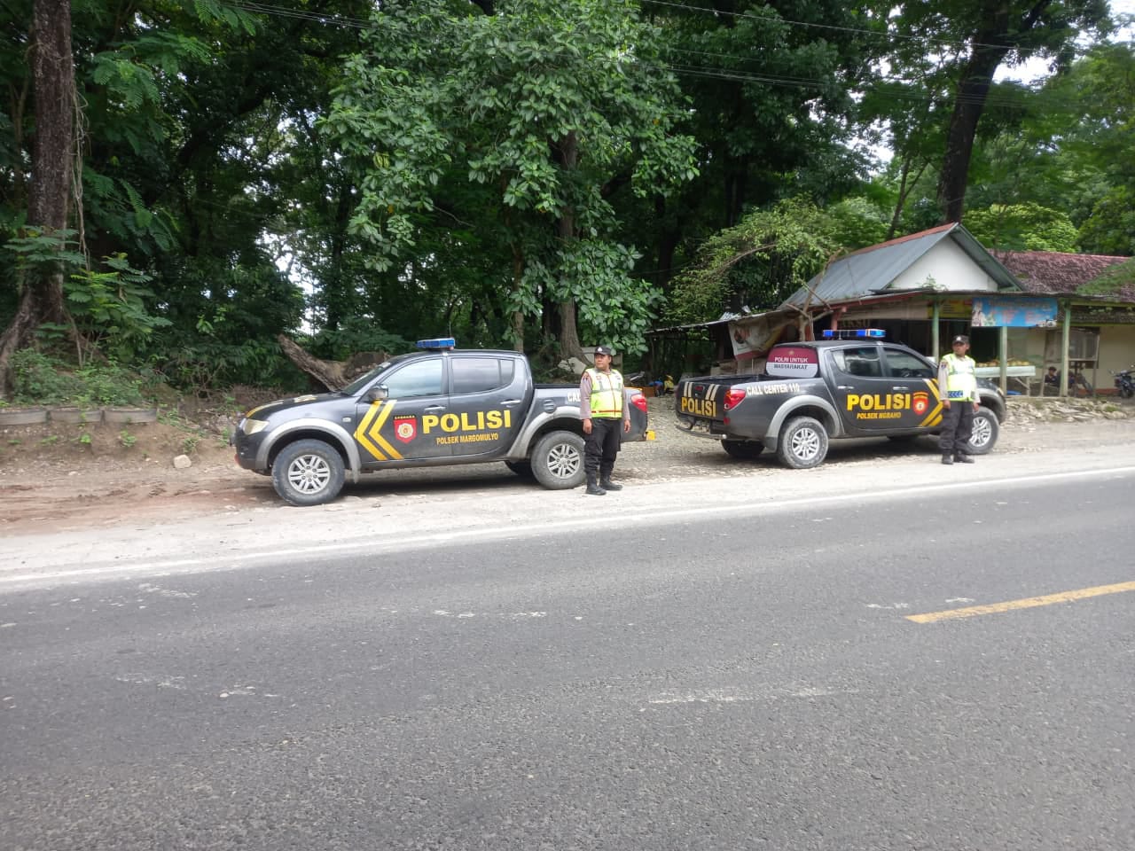 Polsek Margomulyo Polres Bojonegoro Melaksanakan Patroli bersinggungan dengan Polsek Ngraho