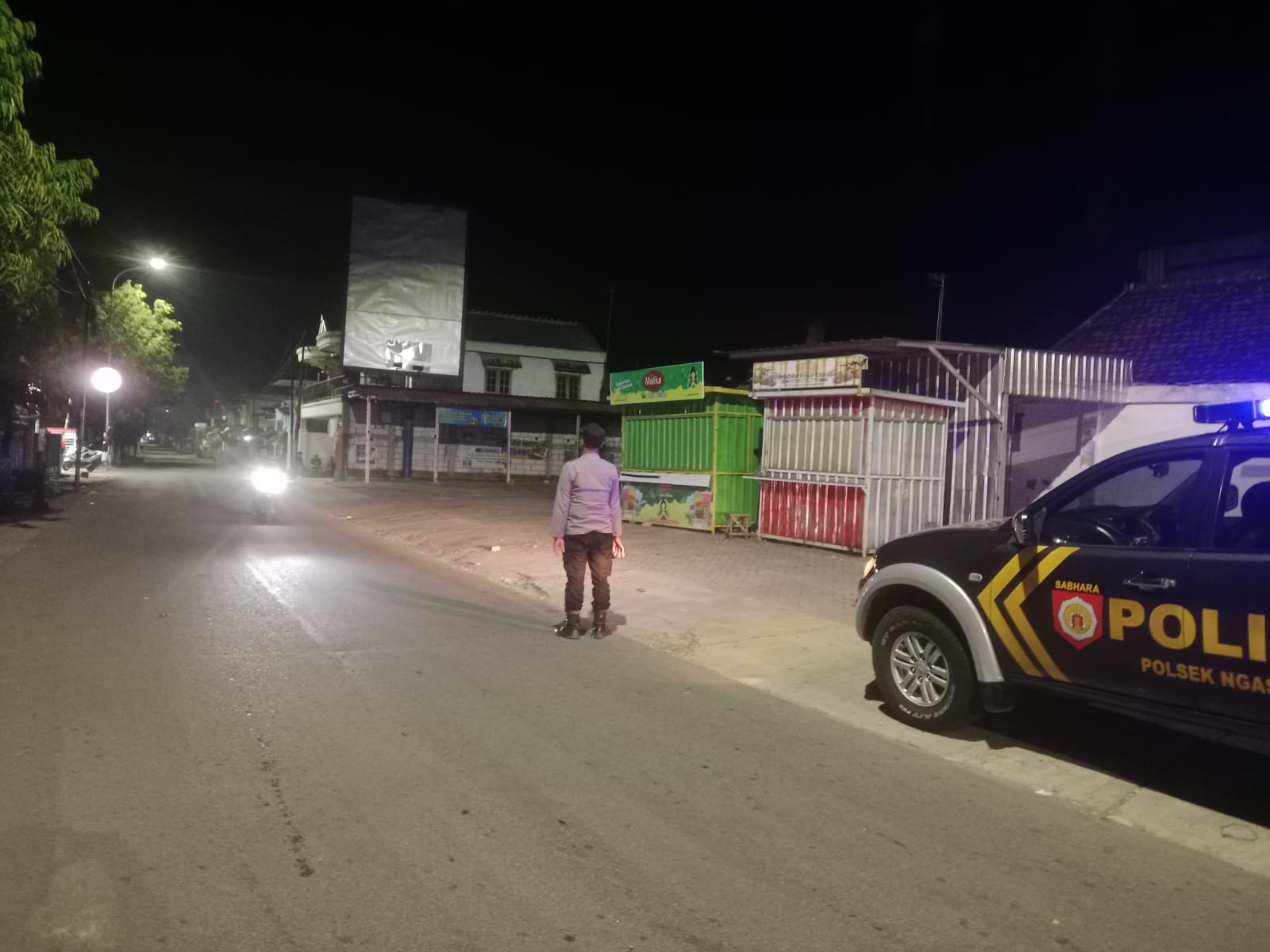 Harkamtibmas Polsek Ngasem Gelar Patroli Malam