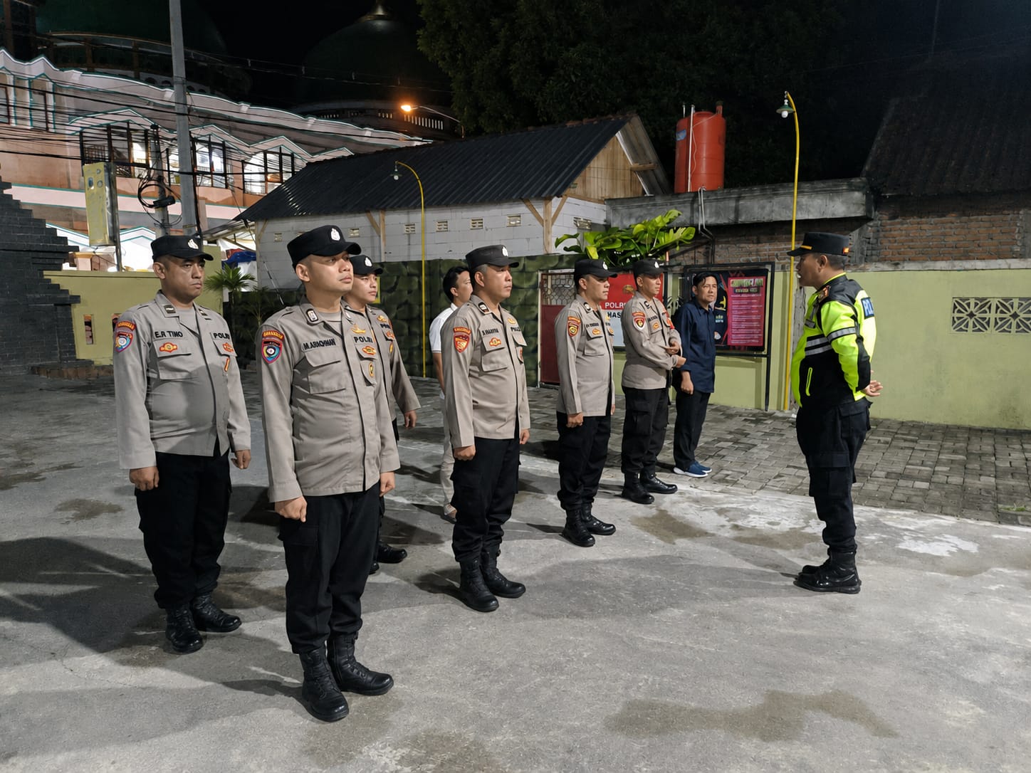 Polsek Baureno Laksanakan Apel Siaga Malam Takbir Idul Adha 1447 H