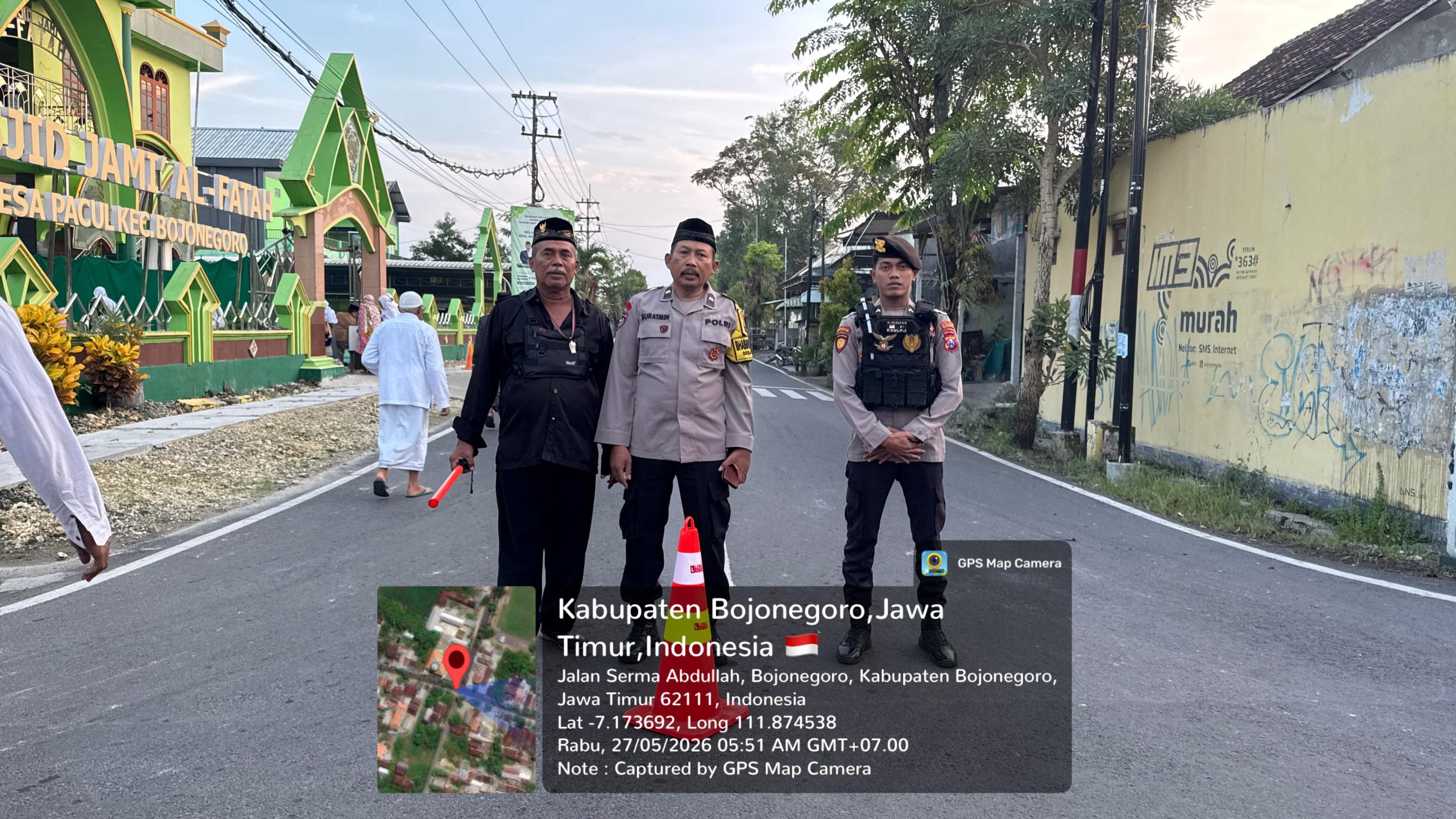 Bhabinkamtibmas Polsek Bojonegoro Kota Amankan Sholat Idul Adha 1447 H di wilayah binaan