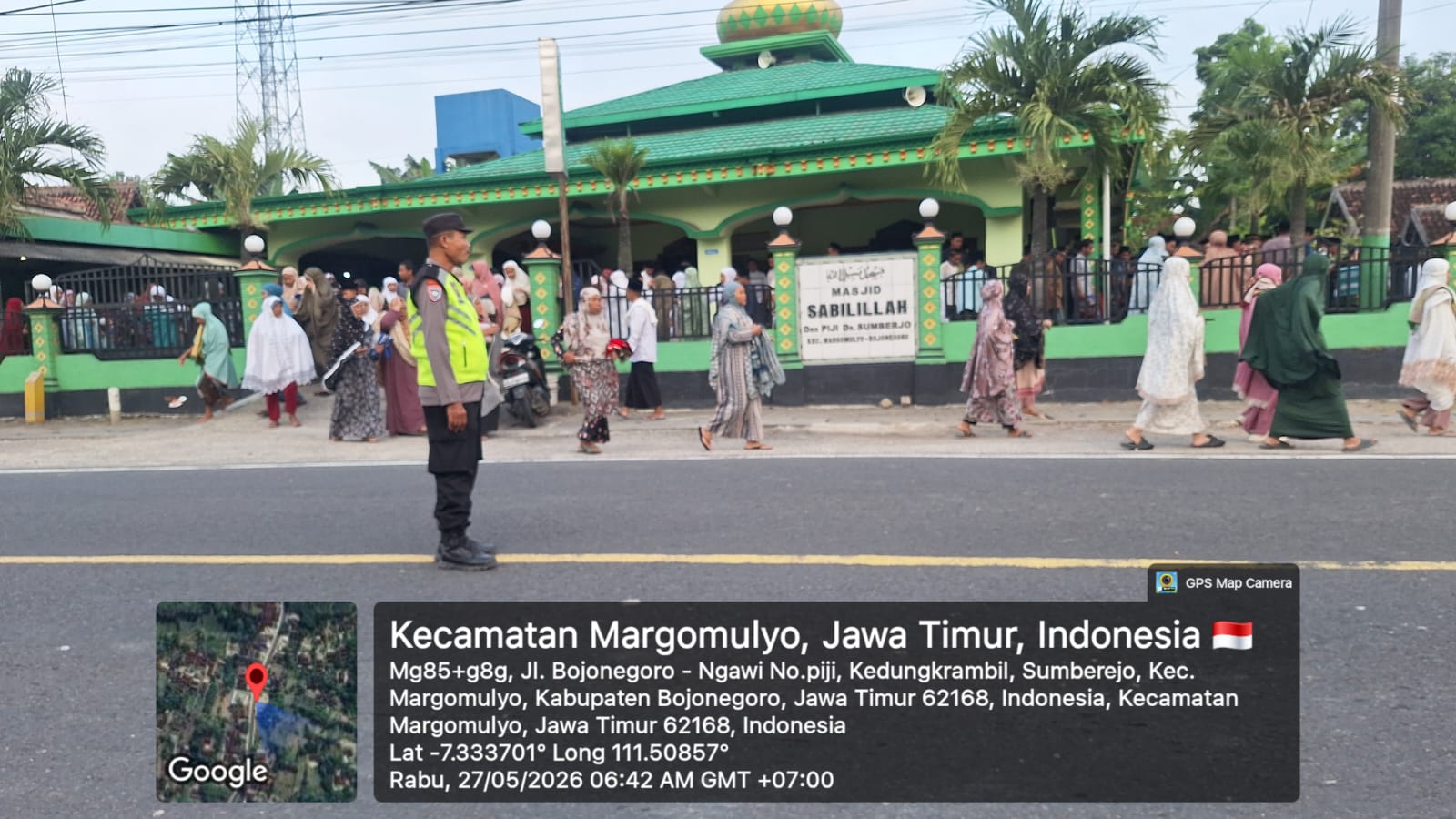 Polsek Margomulyo Polres Bojonegoro Kerahkan Personelnya Pengamanan Sholat Idul Adha 10 Dzulhijjah 1447 H / 2026 M