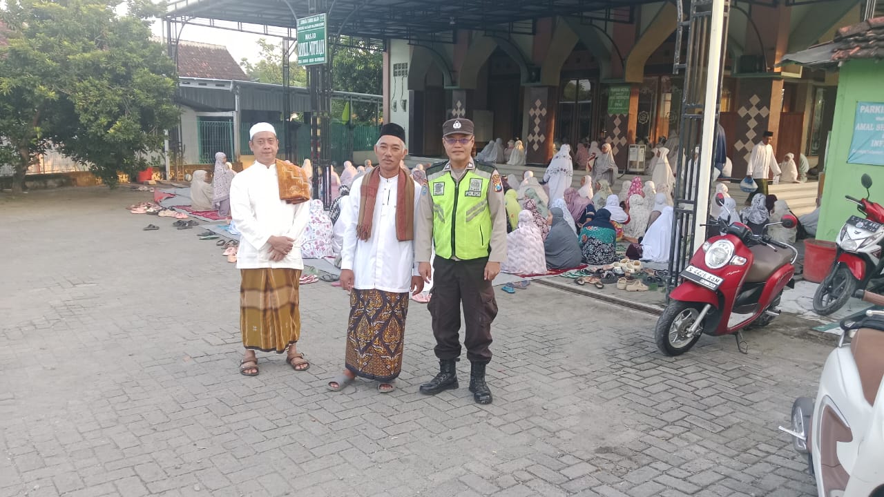 Polsek Gayam Laksanakan Pengamanan Sholat Idul Adha 1447 H
