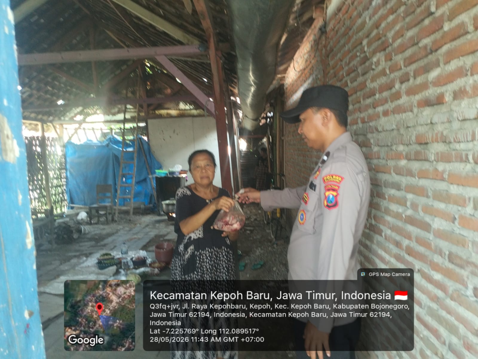 Wujud Kepedulian di Hari Idul Adha, Polsek Kepohbaru Salurkan Daging Kurban kepada Masyarakat