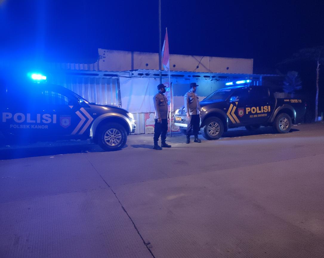 Polsek Baureno Laksanakan Patroli Bersinggungan Antisipasi Gangguan Kamtibmas Di Perbatasan