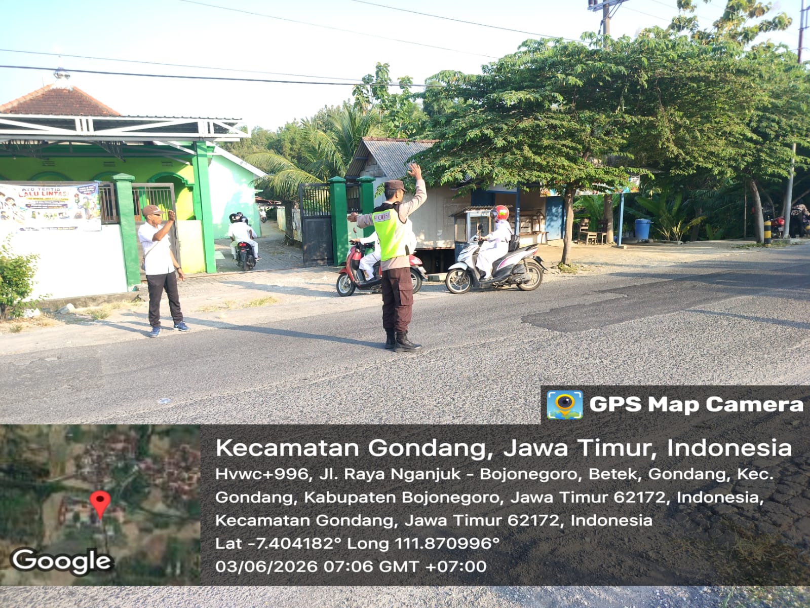Polsek Gondang Melaksanakan Program Sapa Pagi
