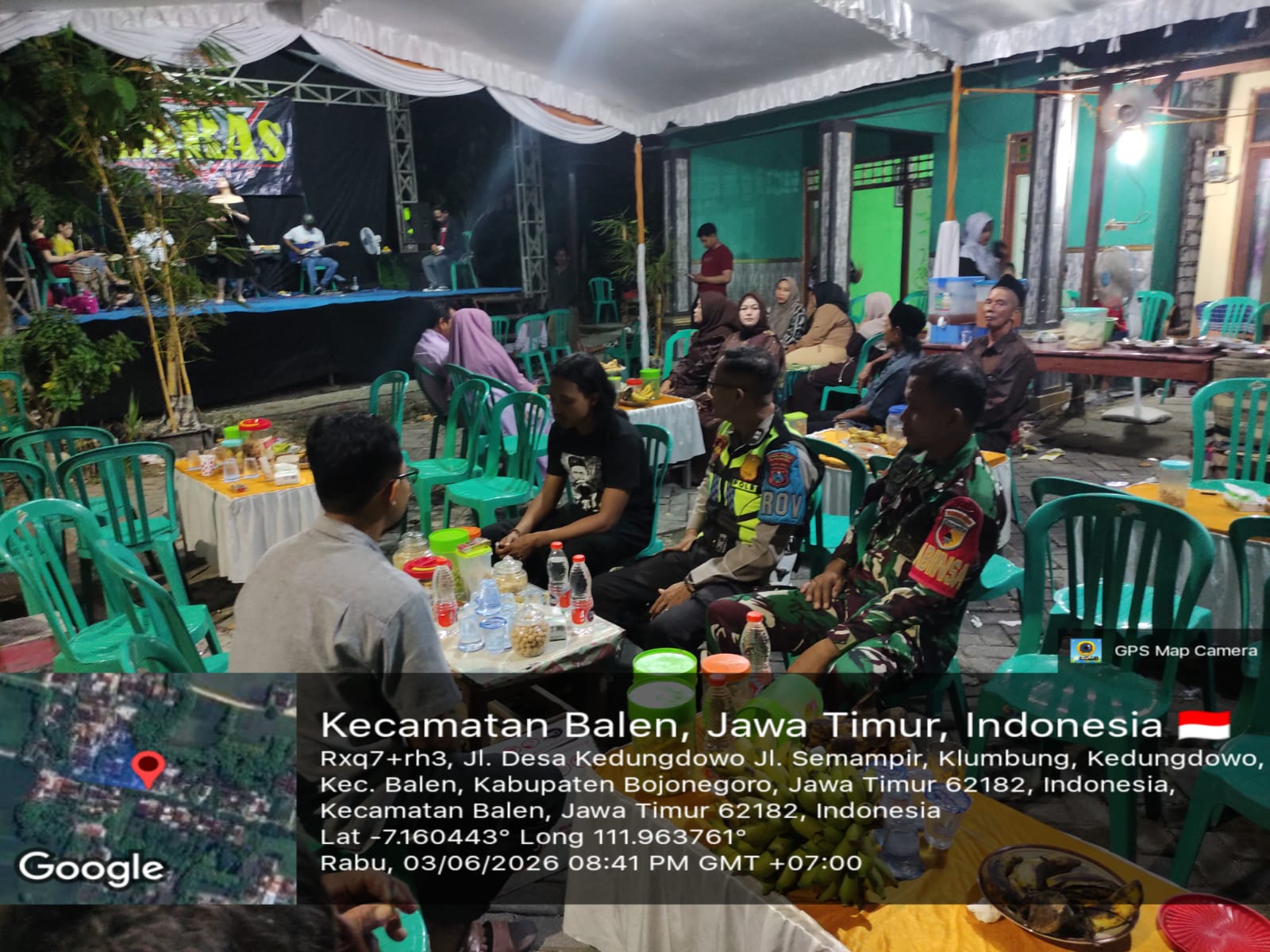 Bhabinkamtibmas dan Babinsa amankan giatmas pertunjukan elektun