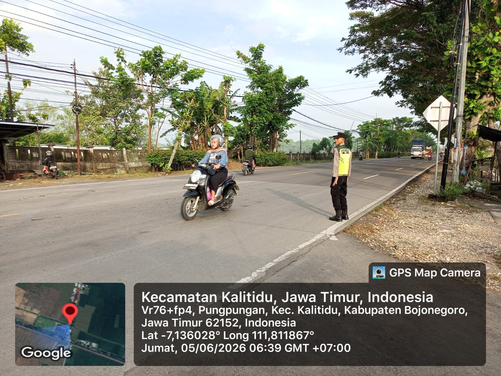 Pengaturan Arus Lalu Lintas, Personel Polsek Kalitidu Antisipasi Kemacetan
