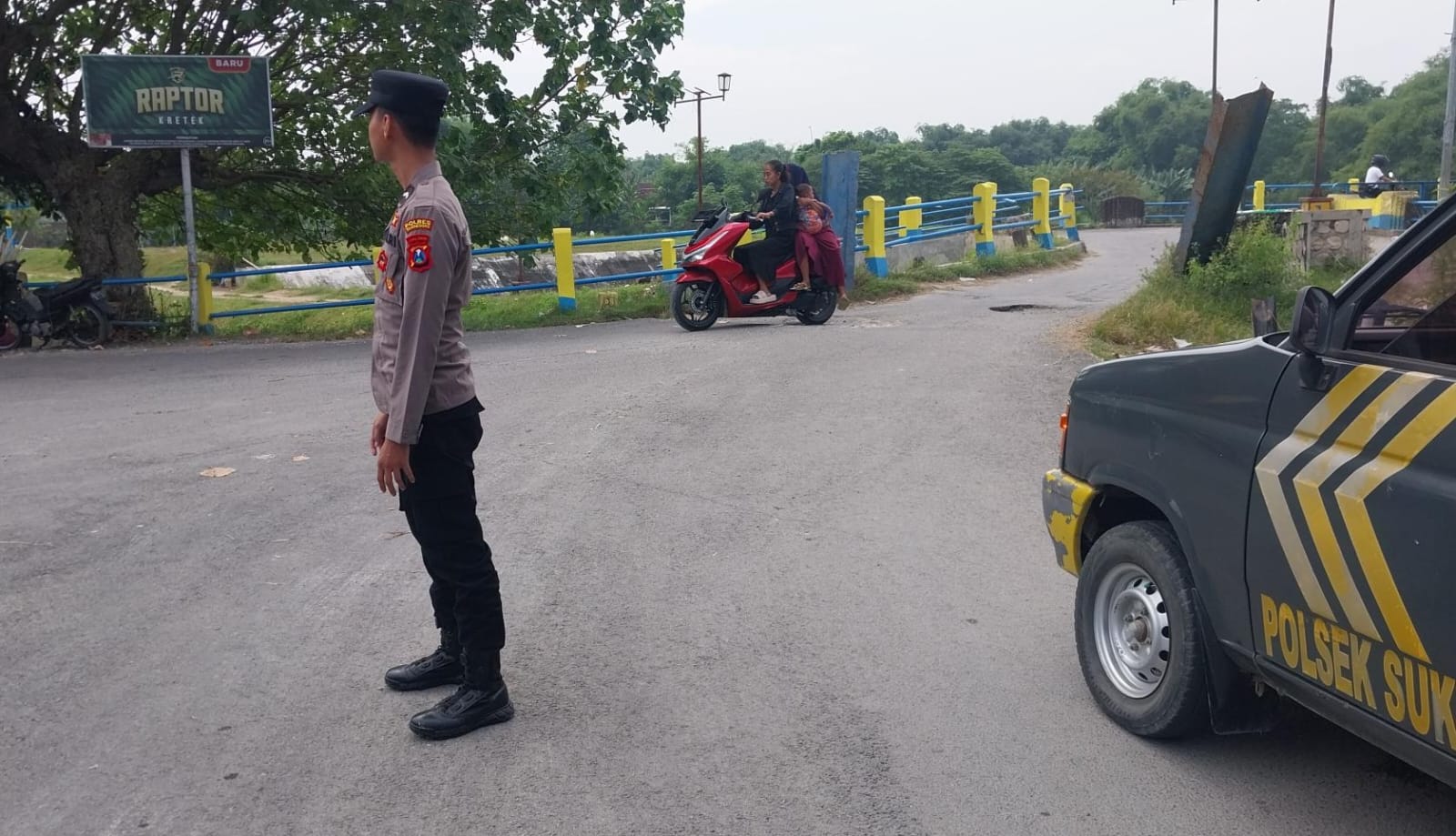 Piket jaga Polsek Sukosewu laksanakan sapa pagi