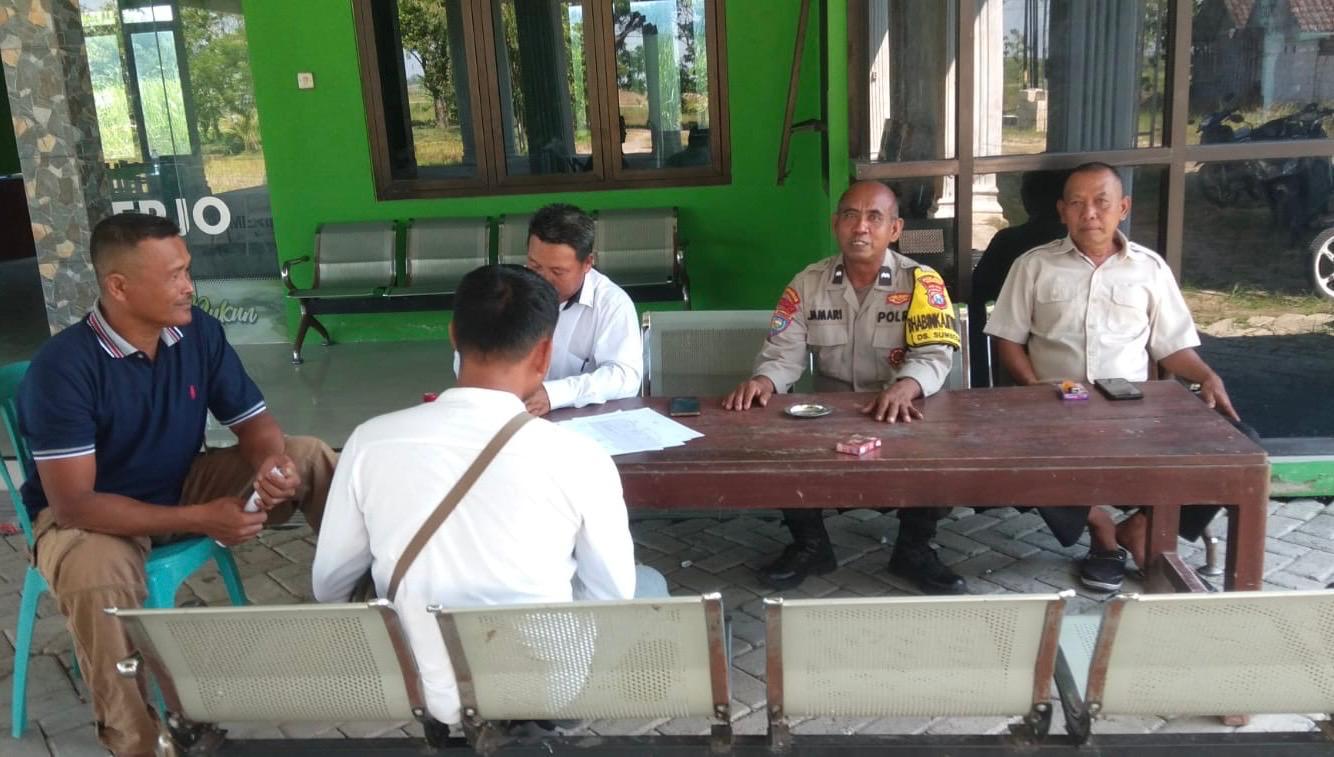 Bhabinkamtibmas sambang Desa melaksanakan Patroli dialogis Kamtibmas