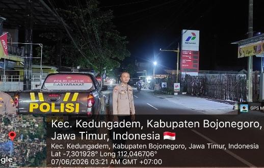 Antisipasi Gangguan Kamtibmas, Polsek Kedungadem Tingkatkan Patroli dini Hari