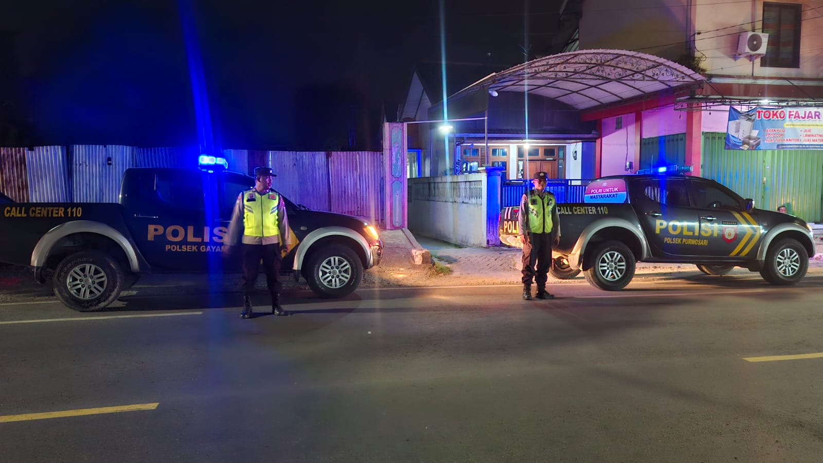 CEGAH BALAP LIAR GANGUAN KAMTIBMAS POLSEK GAYAM DAN POLSEK PURWOSARI GELAR PATROLI BERSINGGUNGAN