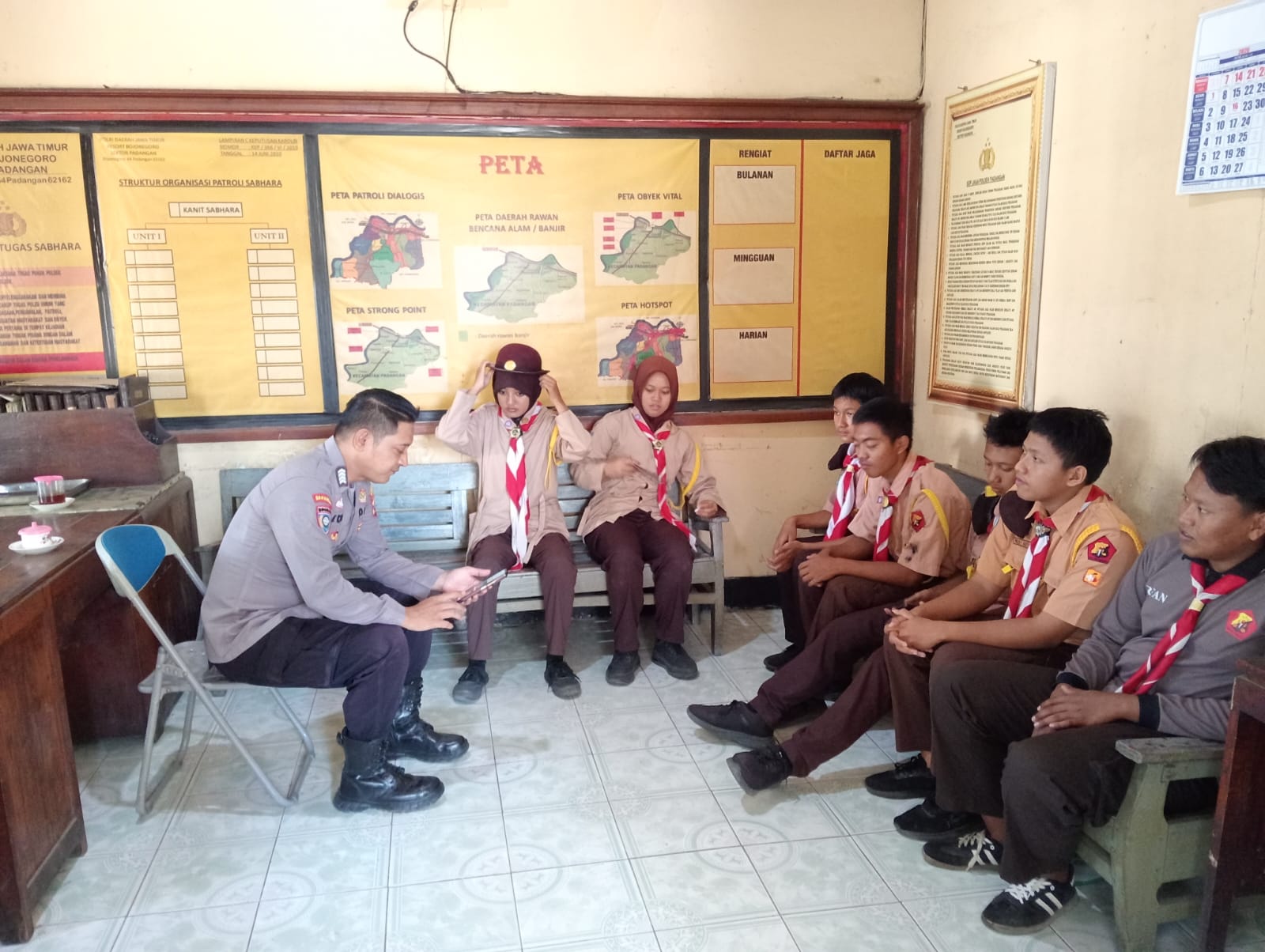 Banit Binmas Polsek Padangan Ajak Pramuka Saka Bhayangkara Bisa Jadi Tauladan di Masyarakat